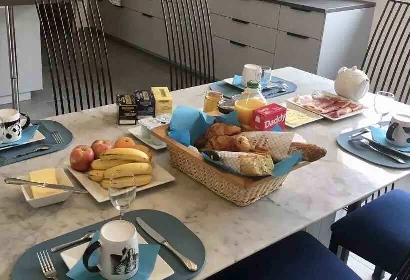 Aamiaismajoitus (B&B) Domaine Des Bois Argentés