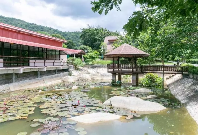 ホテル Oyo 75317 Pintara Fahsai Resort