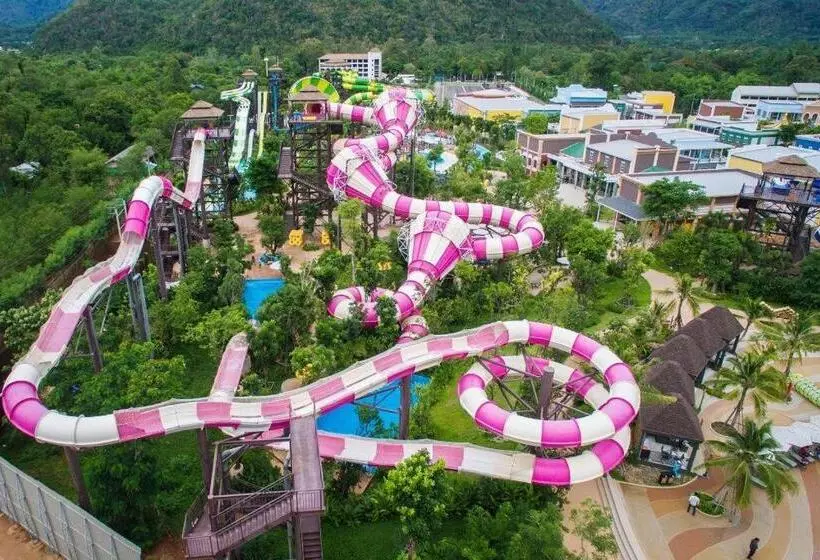 ホテル Oyo 75317 Pintara Fahsai Resort