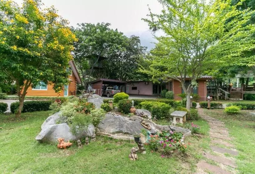 ホテル Oyo 75317 Pintara Fahsai Resort