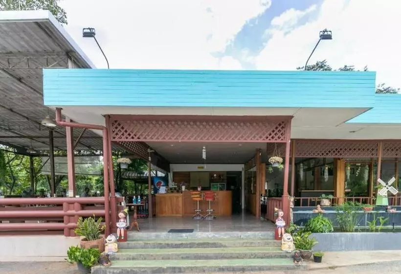 ホテル Oyo 75317 Pintara Fahsai Resort