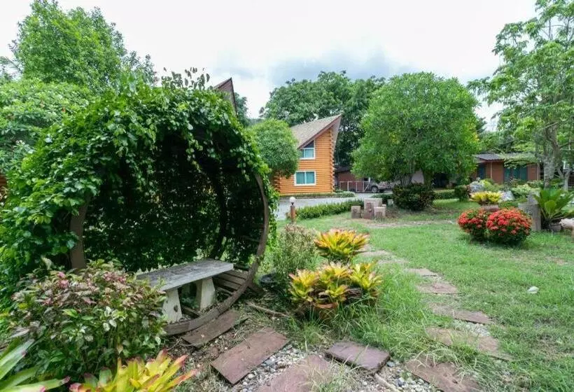 ホテル Oyo 75317 Pintara Fahsai Resort