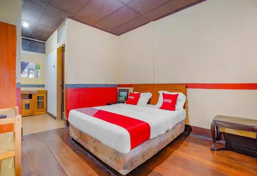 Hotelli Oyo 90025 Pondok Pesona Lembang