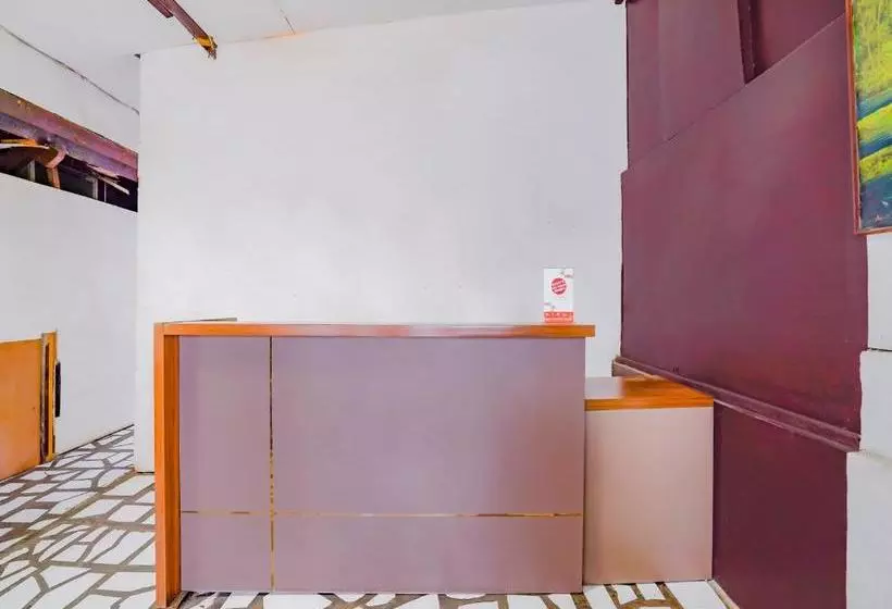 Hotelli Oyo 90025 Pondok Pesona Lembang