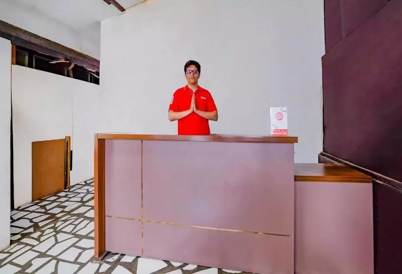 Hotelli Oyo 90025 Pondok Pesona Lembang