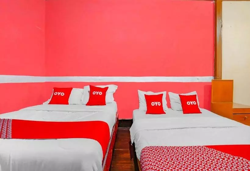Hotelli Oyo 90025 Pondok Pesona Lembang