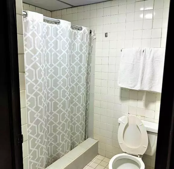 Kavia Meoqui Hotel & Suites