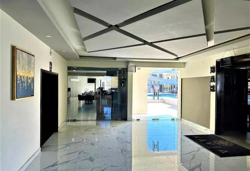 Kavia Meoqui Hotel & Suites