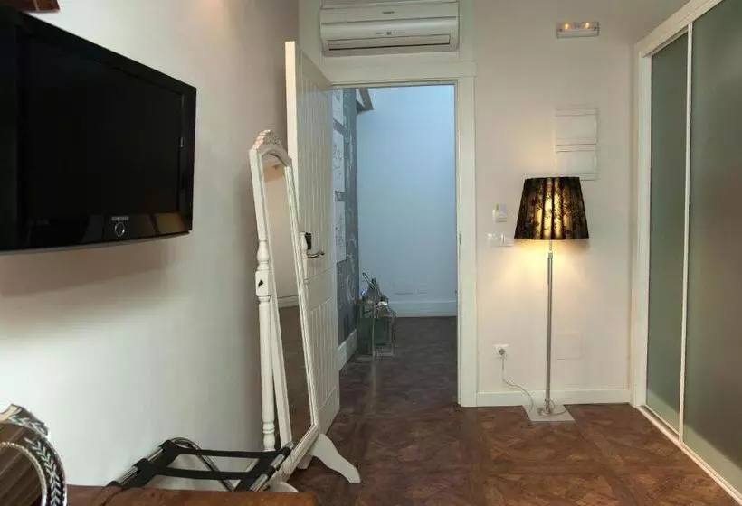 Отель Abadía San Martín