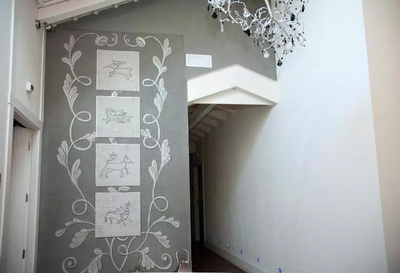 Отель Abadía San Martín