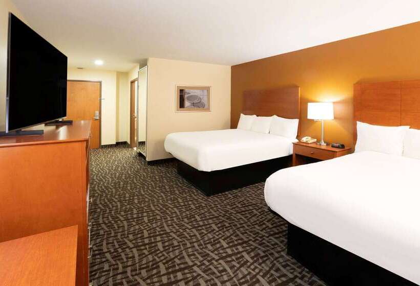 فندق Baymont By Wyndham Savannah South