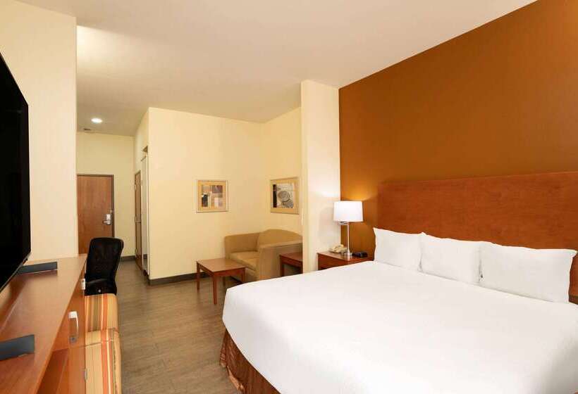 فندق Baymont By Wyndham Savannah South