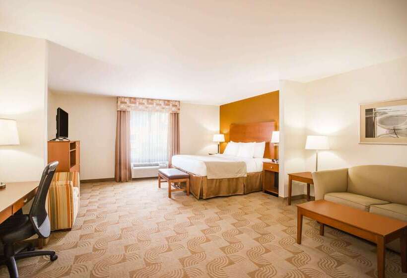 فندق Baymont By Wyndham Savannah South