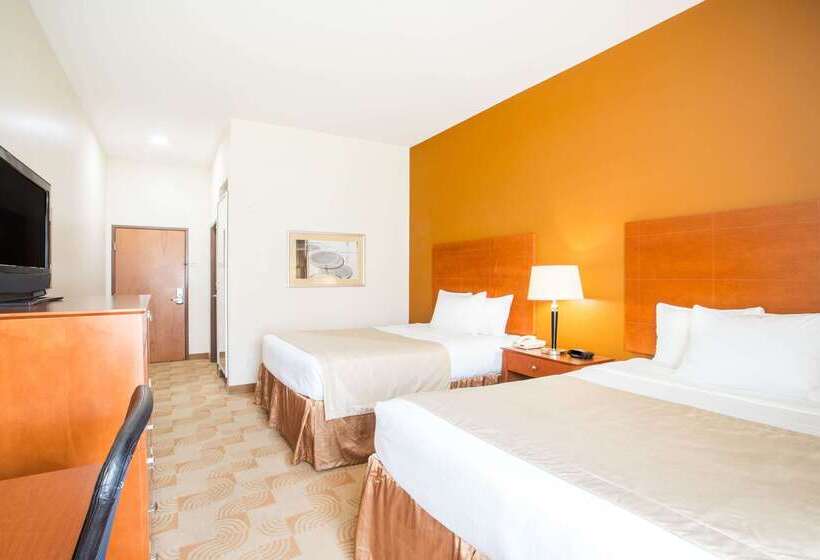 فندق Baymont By Wyndham Savannah South