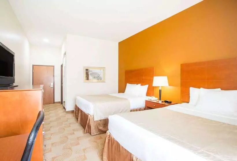 酒店 Baymont By Wyndham Savannah South