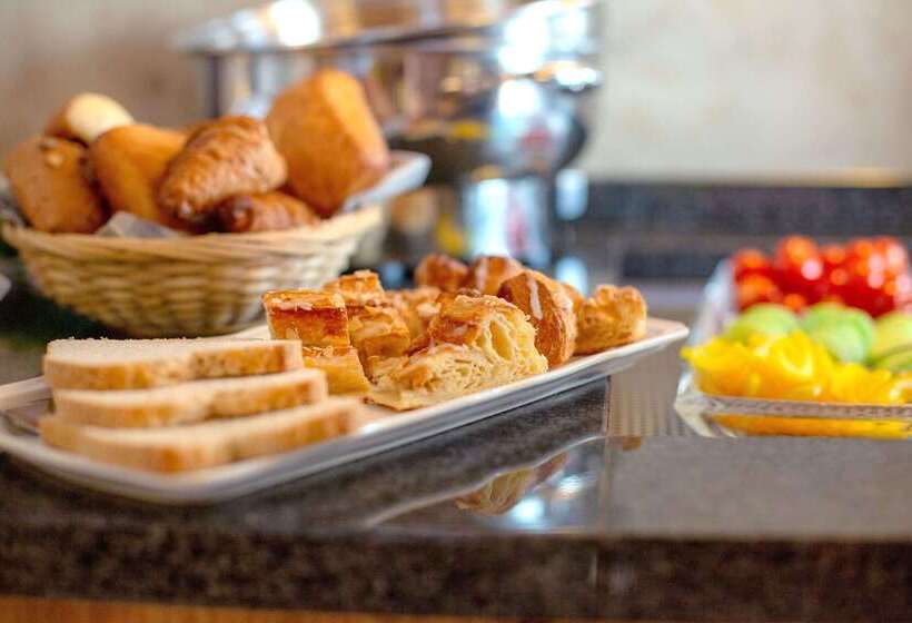 Comfort Hotel Tom Kyle