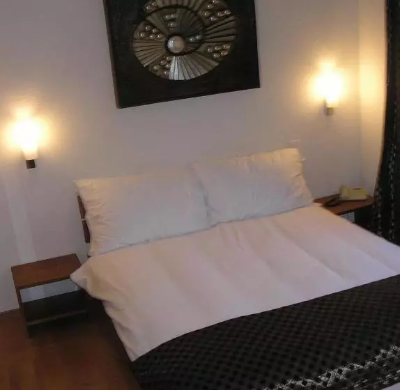 ホテル De La Lande