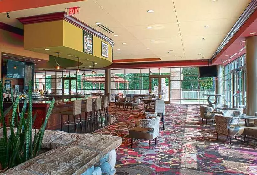 ホテル Embassy Suites By Hilton Charlotte Concord Golf Resort & Spa