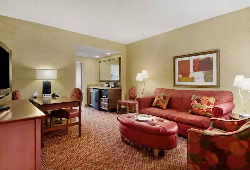 ホテル Embassy Suites By Hilton Charlotte Concord Golf Resort & Spa