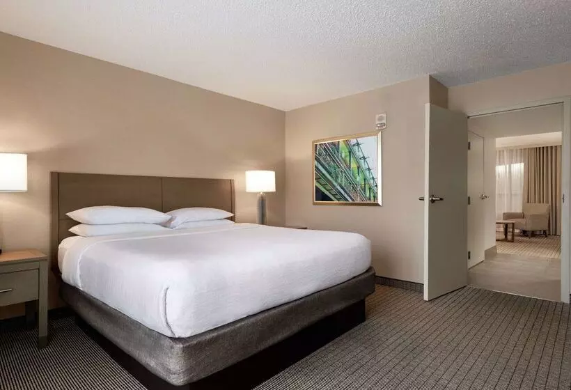 فندق Embassy Suites By Hilton Cleveland Rockside