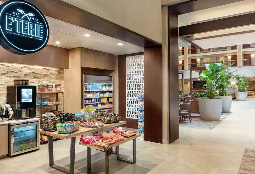 فندق Embassy Suites By Hilton Cleveland Rockside