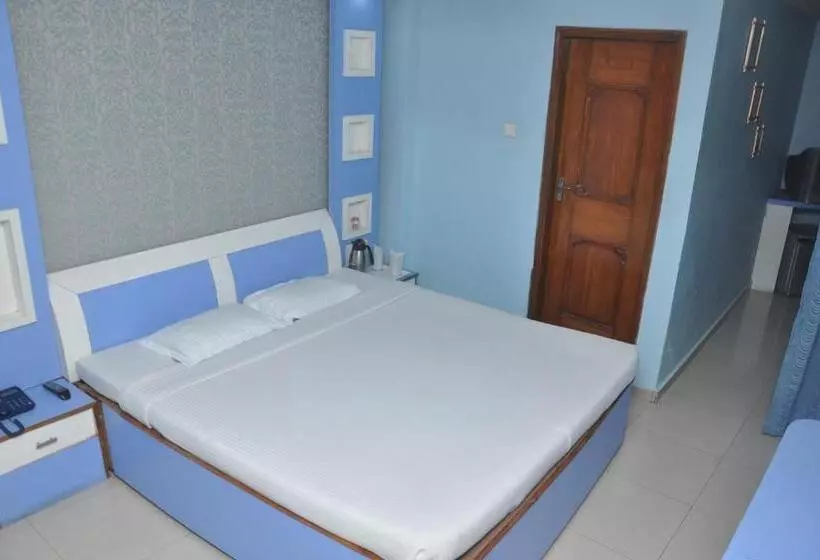 فندق Grand Arjun