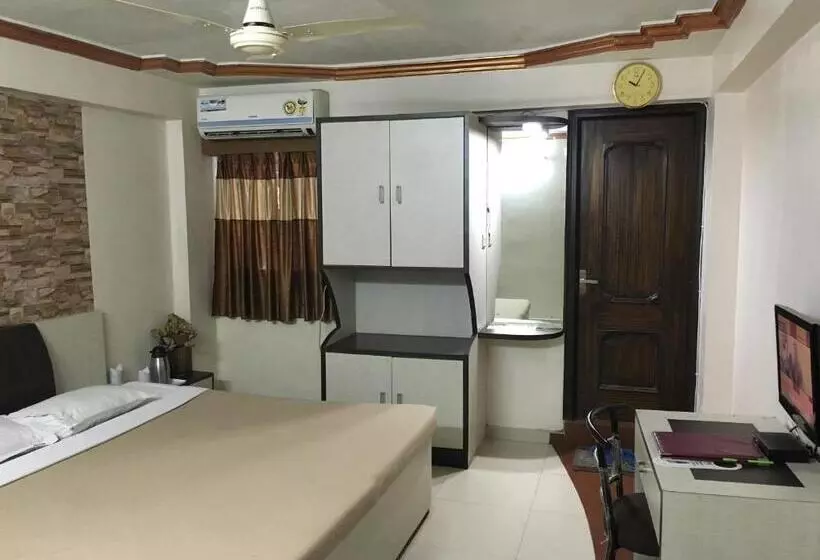 فندق Grand Arjun