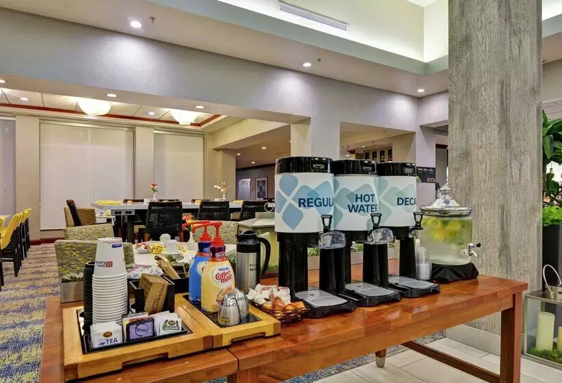 Otel Hilton Garden Inn Conway