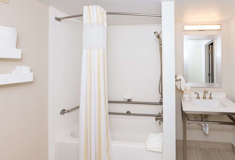 Отель Hilton Garden Inn Daytona Beach Airport