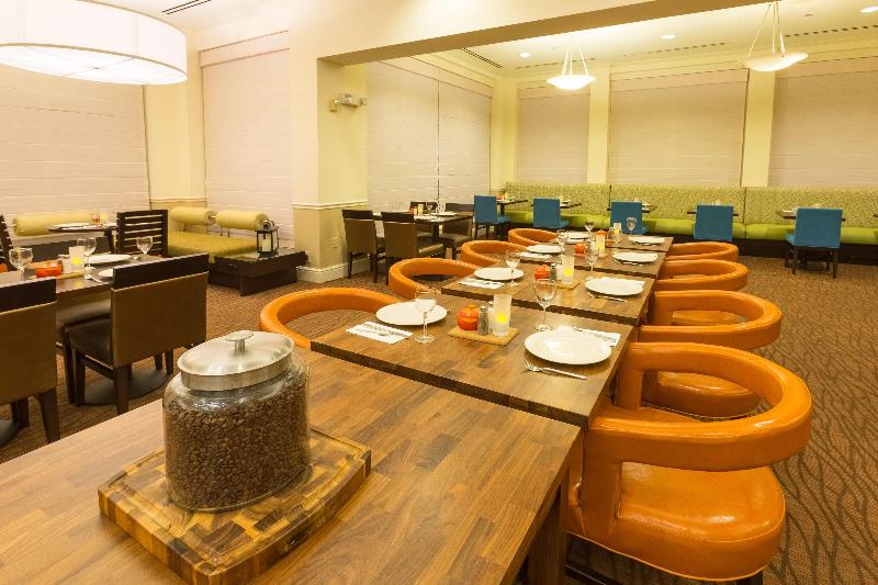 Отель Hilton Garden Inn Daytona Beach Airport