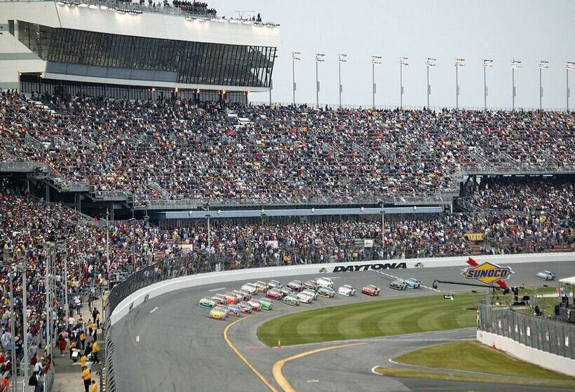 Отель Hilton Garden Inn Daytona Beach Airport