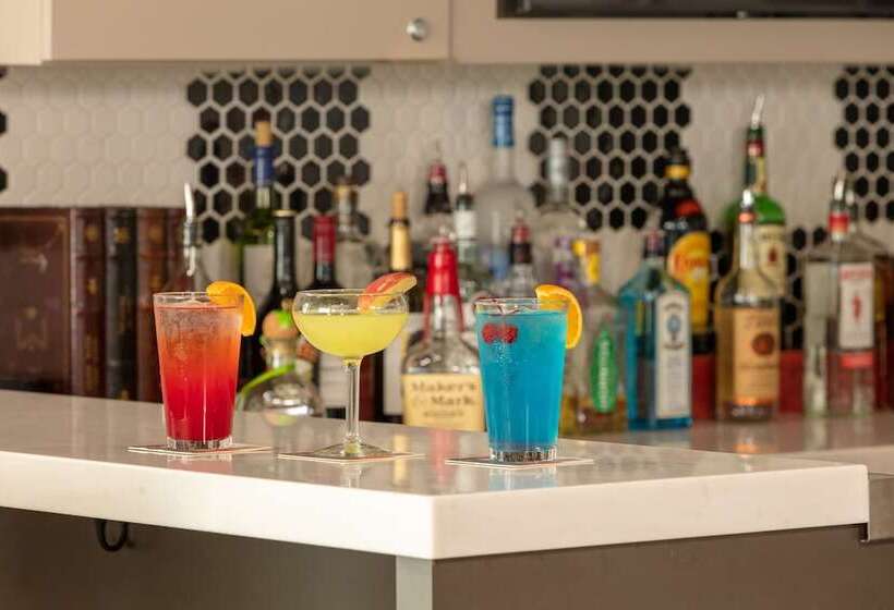 Отель Hilton Garden Inn Daytona Beach Airport