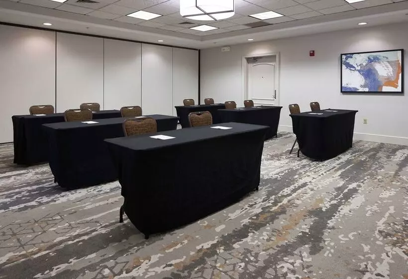 בית מלון כפרי Hilton Garden Inn Evansville