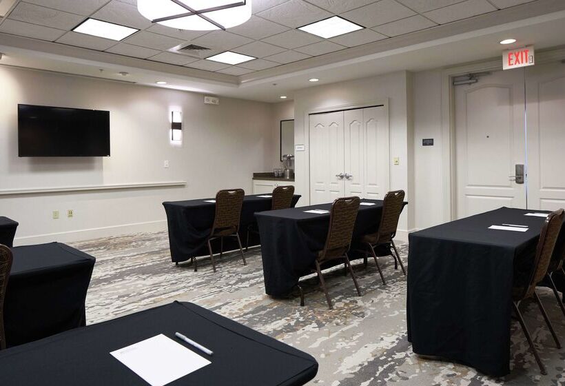 فندق Hilton Garden Inn Evansville