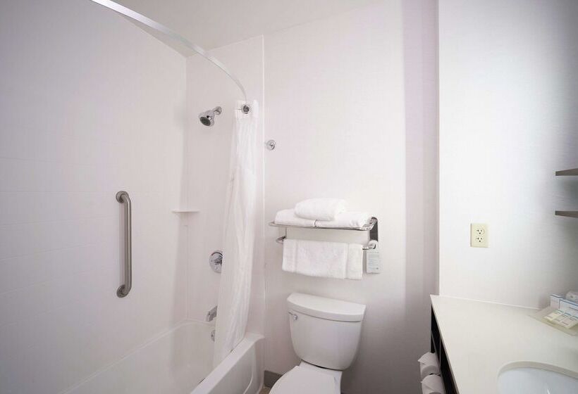 فندق Hilton Garden Inn Evansville