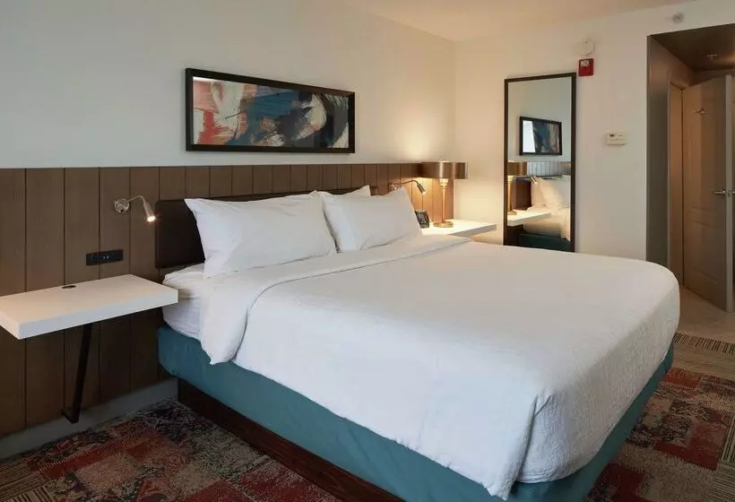 בית מלון כפרי Hilton Garden Inn Evansville