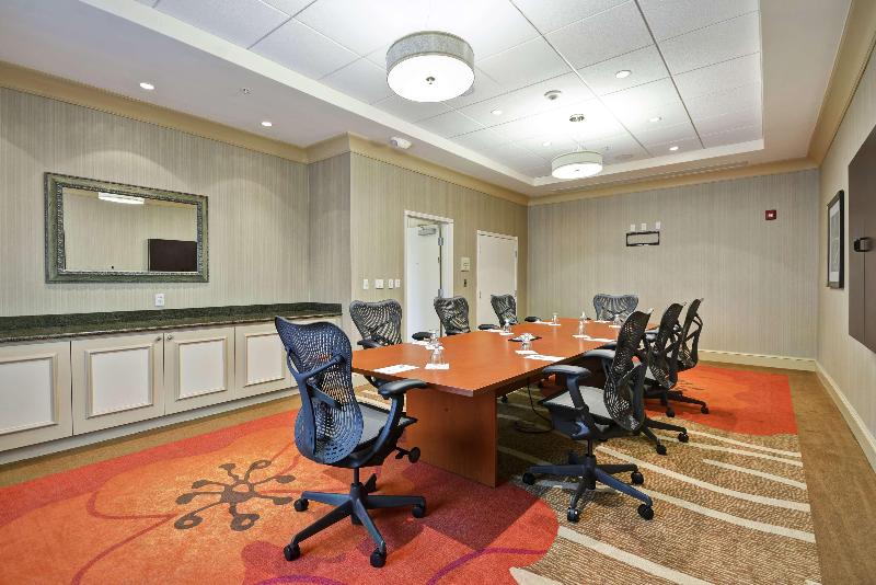 هتل Hilton Garden Inn Fort Collins