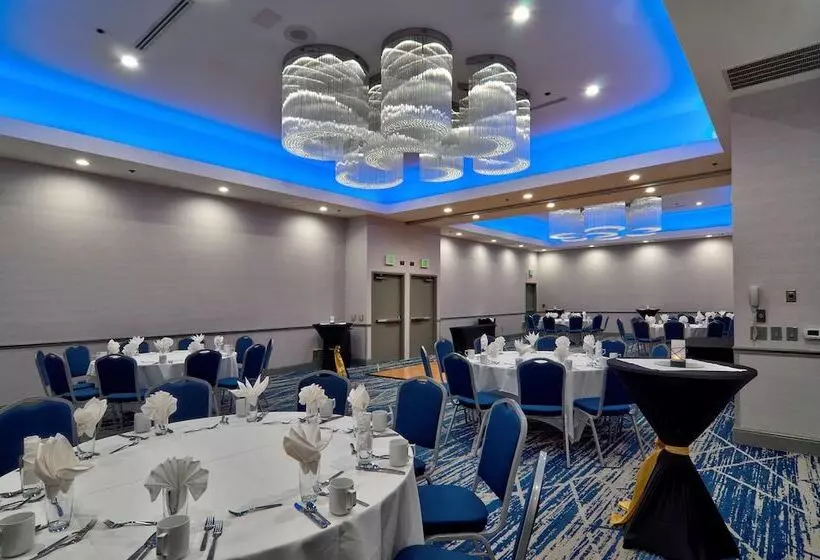 בית מלון כפרי Hilton Garden Inn Livermore