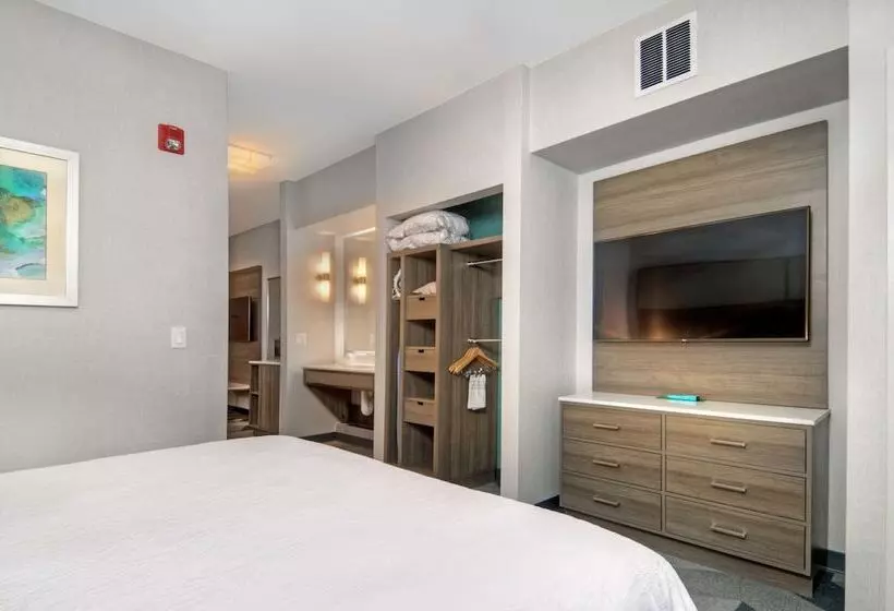 בית מלון כפרי Hilton Garden Inn Livermore