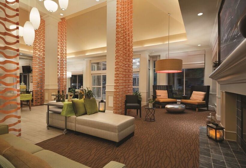 בית מלון כפרי Hilton Garden Inn Wilkes Barre