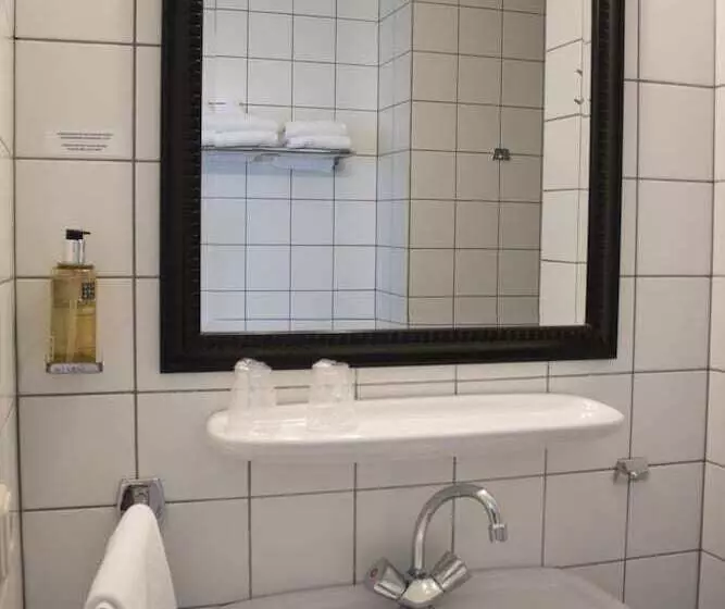 Отель Hof Van Putten