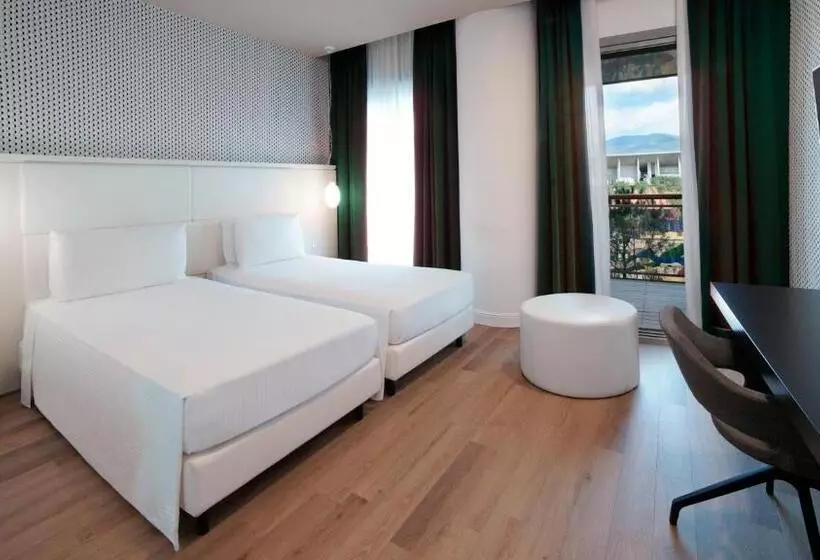 Hotel Holiday Inn Nola   Naples Vulcano Buono, An Ihg