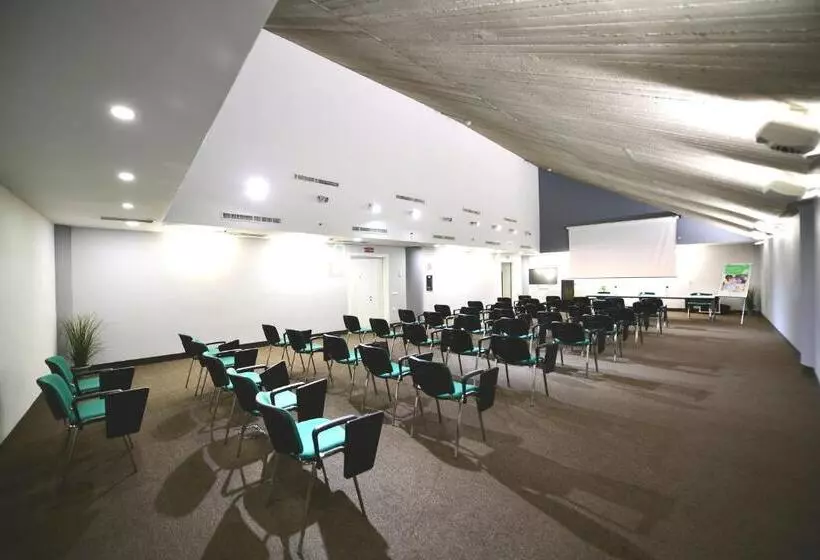 Hotel Holiday Inn Nola   Naples Vulcano Buono, An Ihg