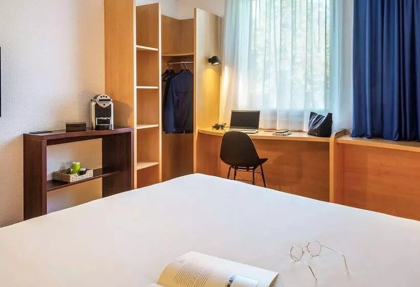 Отель Ibis Geneve Petit Lancy