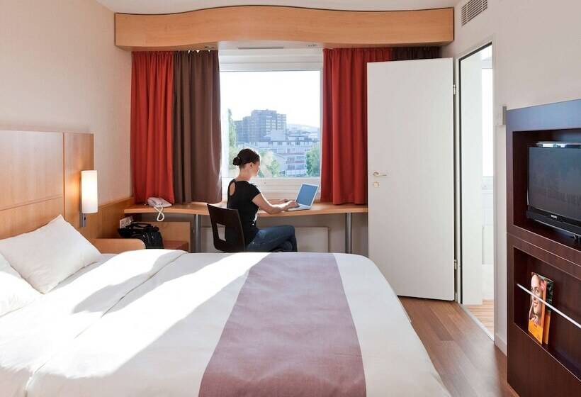 בית מלון כפרי Ibis Geneve Petit Lancy