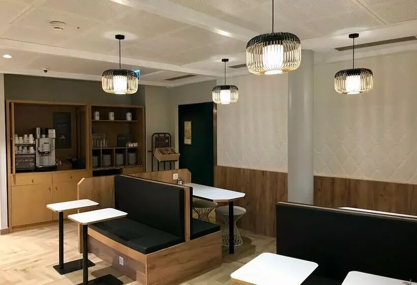 Отель Ibis Geneve Petit Lancy