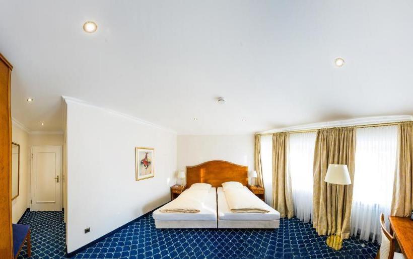 בית מלון כפרי Ludwig Im Park