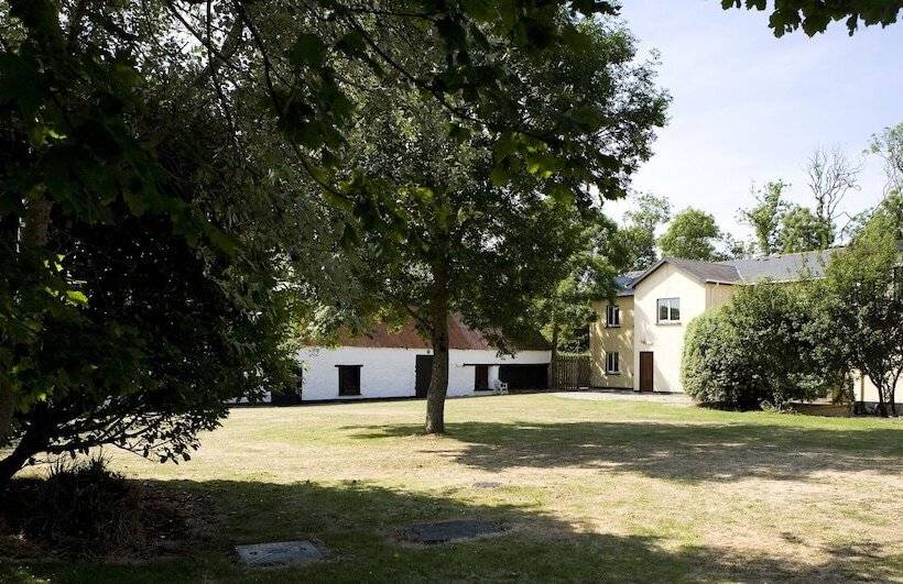 בית מלון כפרי The Farmers Kitchen