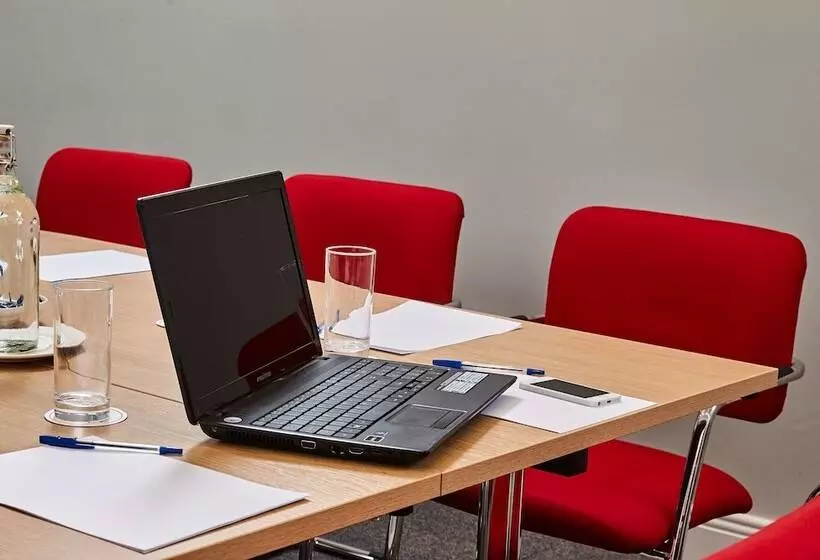 Отель The Farmers Kitchen