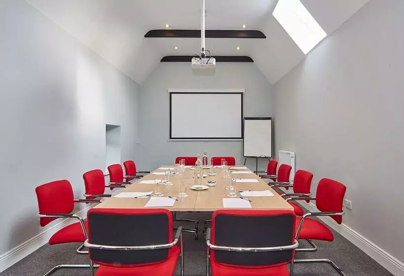 Отель The Farmers Kitchen